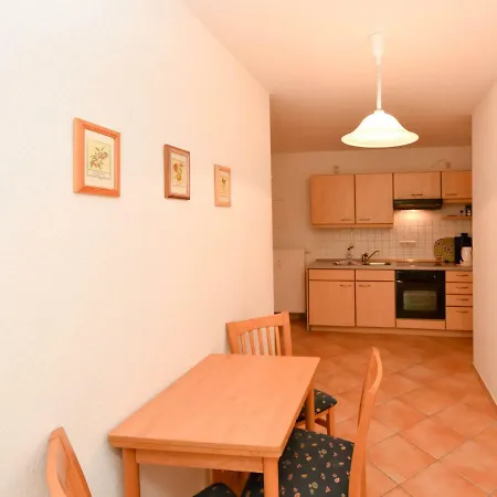 Appartement 8-3 *