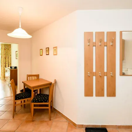 Appartement 8-3 Baabe